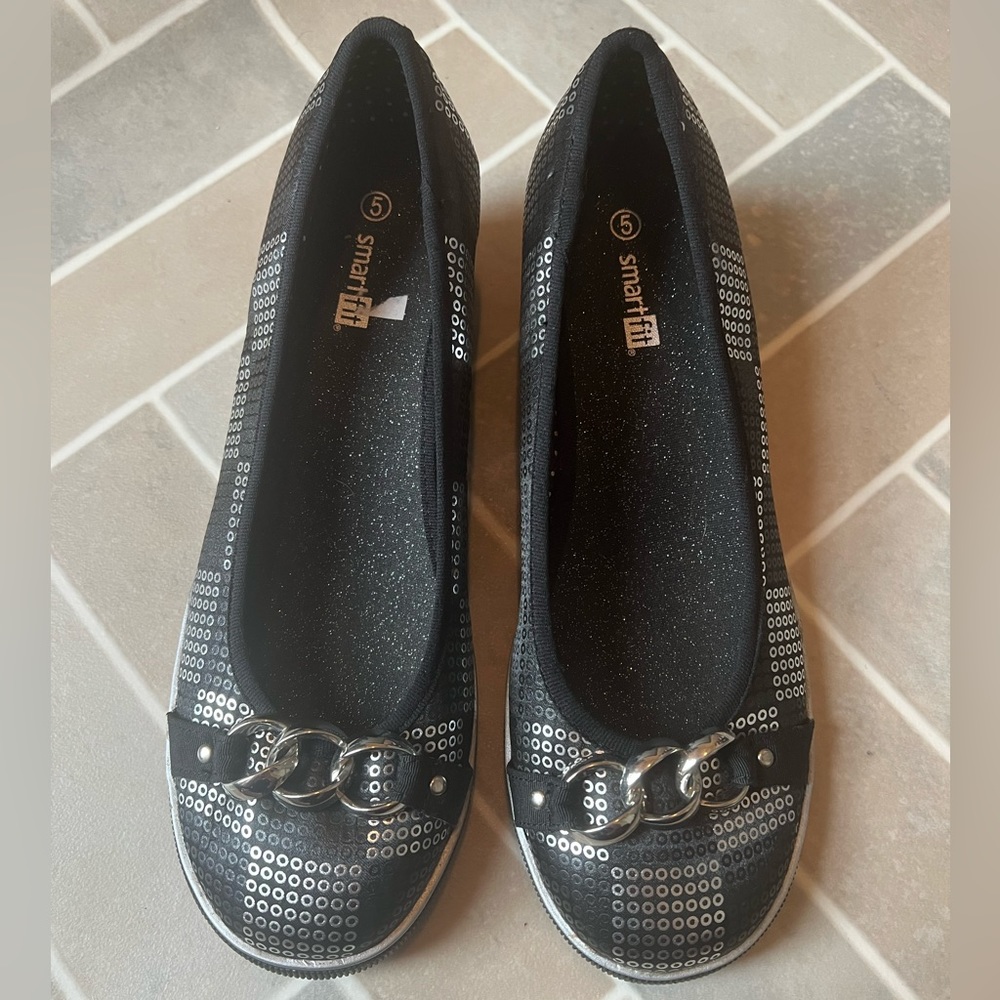 3/$15 Smart Fit Black & White Checkered Flats